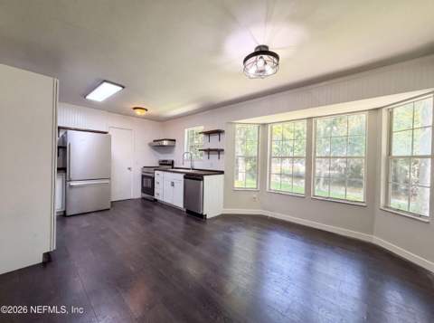 321 Paradise Circle, Satsuma FL - photo 8 of 23
