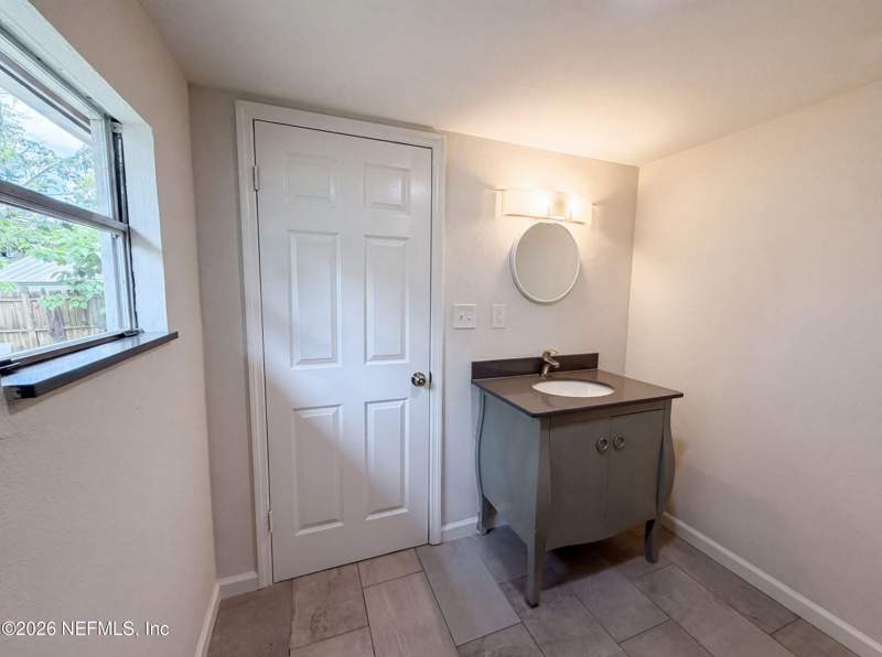 3 bedroom Single Family Residence at 1340 Ottawa Avenue, Lackawanna Townsite, Jacksonville — photo 3