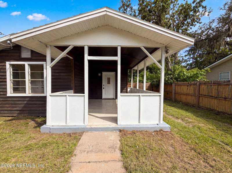 3 bedroom Single Family Residence at 1340 Ottawa Avenue, Lackawanna Townsite, Jacksonville — photo 2