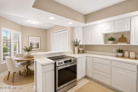 3820 Lavista Circle #103, Jacksonville FL - photo 7 of 39