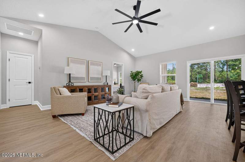 4 bedroom Single Family Residence at 4620 Burdock Court, Black Creek Park, Middleburg — photo 3