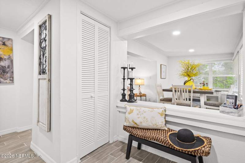 4 bedroom Single Family Residence at 1623 St Clair Street, Melsons Addn To Jacksonville, Jacksonville — photo 3