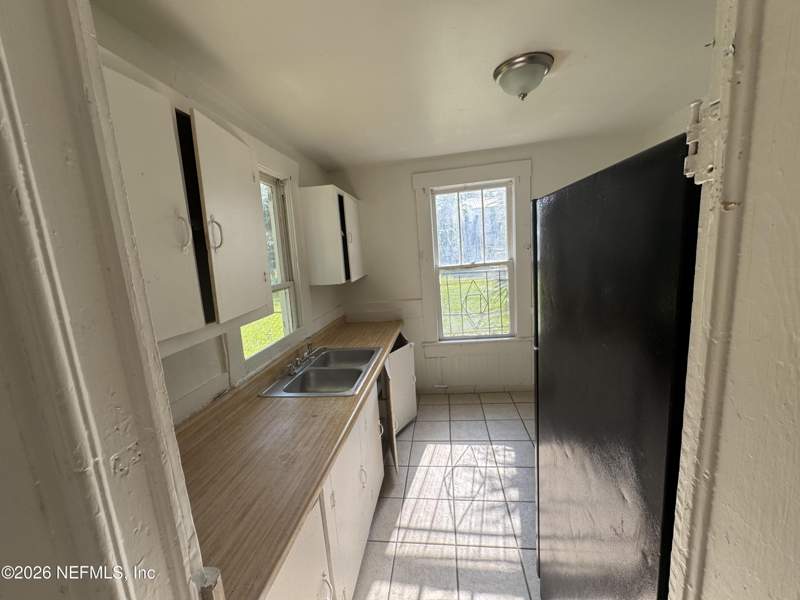 3 bedroom Single Family Residence at 1244 W 5th Street, Barnetts, Jacksonville — photo 2