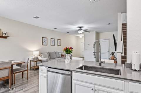 1139 Beach Dune Drive, Jacksonville FL - photo 13 of 39