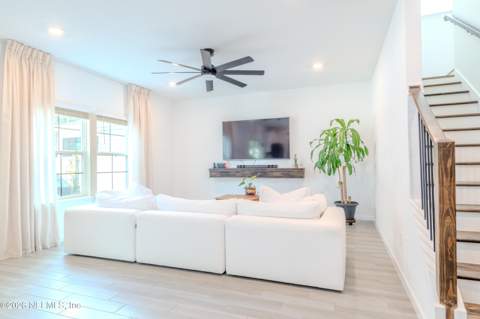 9888 Lovage Lane, Jacksonville FL - photo 7 of 40