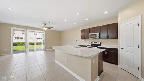 13106 Annies Walk Drive, Jacksonville FL - photo 7 of 50