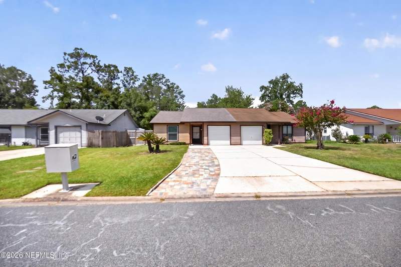 2 bedroom Townhouse at 1340 Bay Hill Boulevard #A, Bay Hill, Orange Park — photo 3