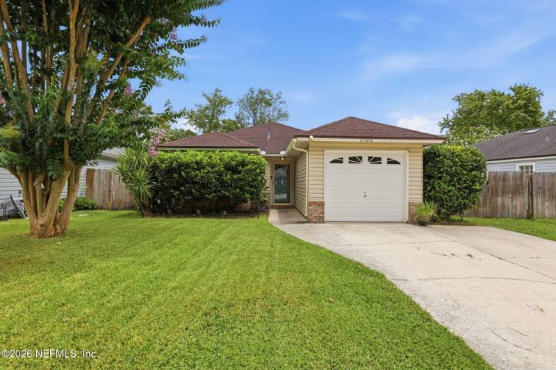 3 bedroom Single Family Residence at 1725 Ashmore Green Drive, Pines Of Kensington, Jacksonville — photo 2