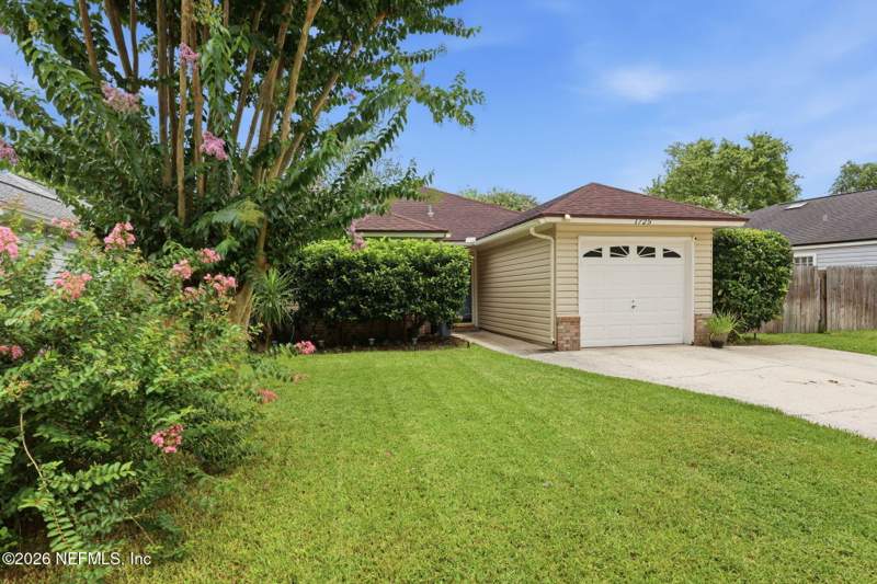 3 bedroom Single Family Residence at 1725 Ashmore Green Drive, Pines Of Kensington, Jacksonville — photo 5