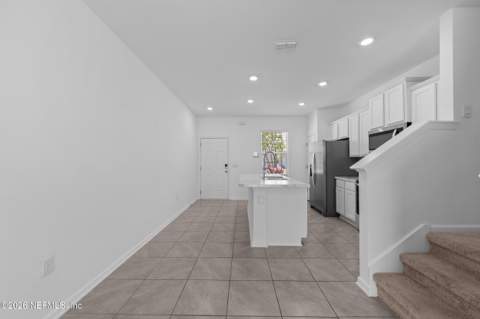 8335 Asteroid Street, Jacksonville FL - photo 17 of 29