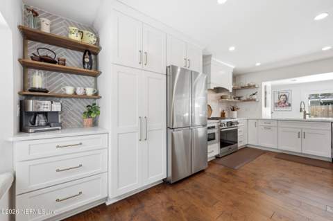 314 9th Street, Atlantic Beach FL - photo 9 of 50