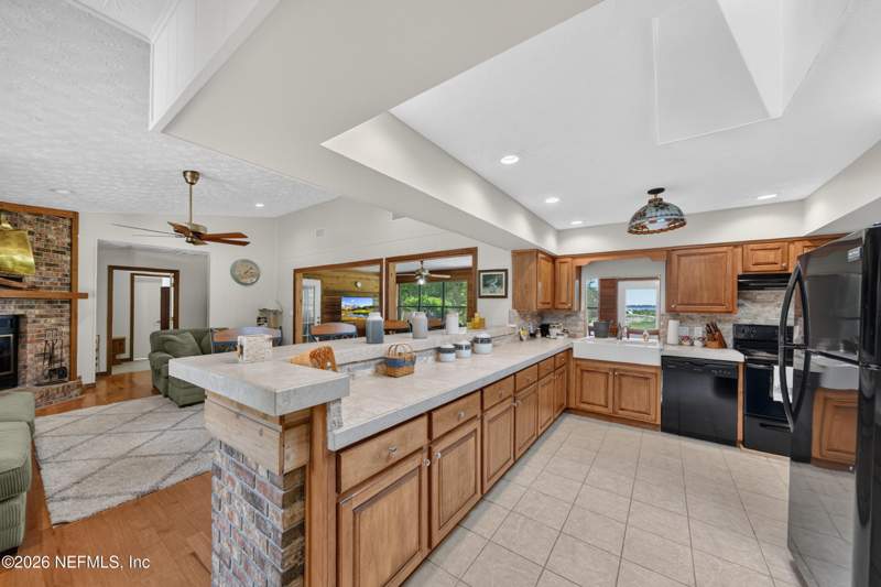3 bedroom Single Family Residence at 8961 SW 137th Street, Sampson Lake Villas, Starke — photo 5