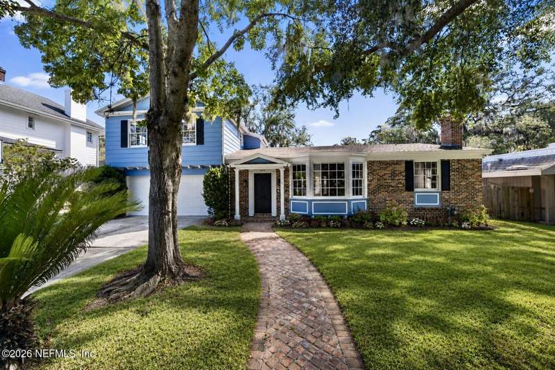 4 bedroom Single Family Residence at 1825 Elizabeth Place, Avondale, Jacksonville — photo 2