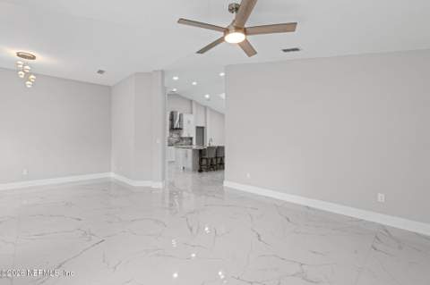 10346 Triple Crown Avenue, Jacksonville FL - photo 15 of 54