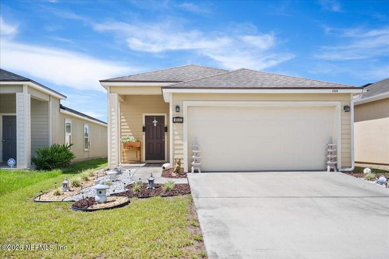 3 bedroom Single Family Residence at 8500 Julia Marie Circle, Springtree Village, Jacksonville — photo 3