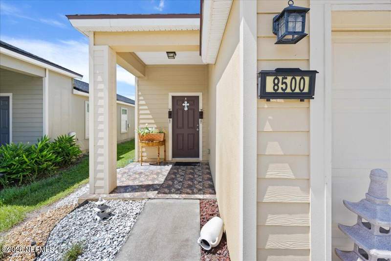 3 bedroom Single Family Residence at 8500 Julia Marie Circle, Springtree Village, Jacksonville — photo 4