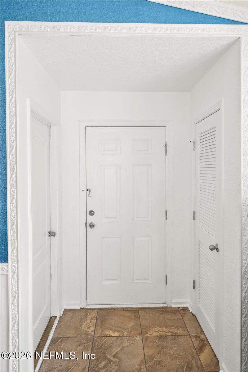 3 bedroom Single Family Residence at 8500 Julia Marie Circle, Springtree Village, Jacksonville — photo 5