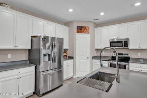 12703 Josslyn Lane, Jacksonville FL - photo 7 of 33