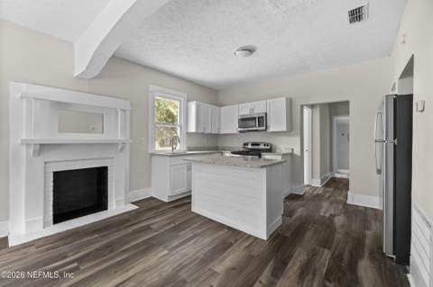 4003 Walnut Street, Jacksonville FL - photo 6 of 17