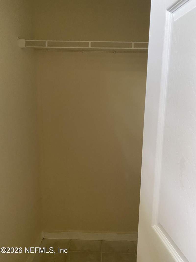 1 bedroom Condominium at 13703 Richmond Park Drive #2705, Bishops Court, Jacksonville — photo 3