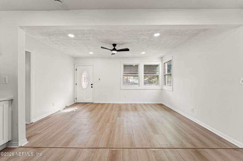 3 bedroom Single Family Residence at 9768 S Jupiter Court, Southside Estates, Jacksonville — photo 5