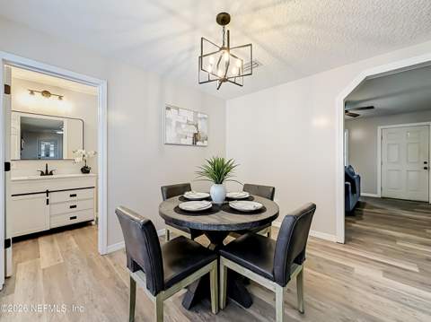 7941 Sycamore Street, Jacksonville FL - photo 9 of 48