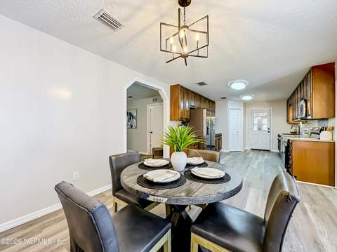 7941 Sycamore Street, Jacksonville FL - photo 11 of 48