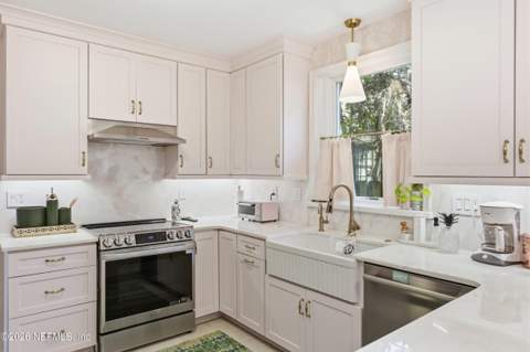 2769 White Oak Lane, Jacksonville FL - photo 9 of 72
