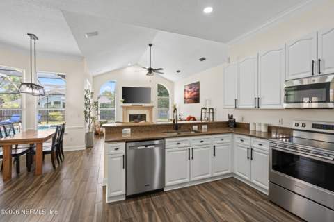 1157 Ashmore Drive, St. Johns FL - photo 15 of 62