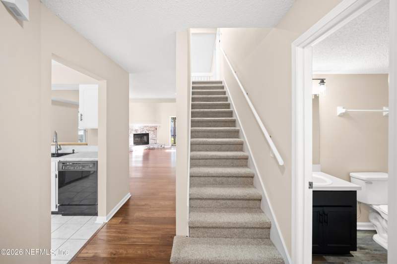 3 bedroom Single Family Residence at 8065 Le Havre Drive, Raymur Villas, Jacksonville — photo 4