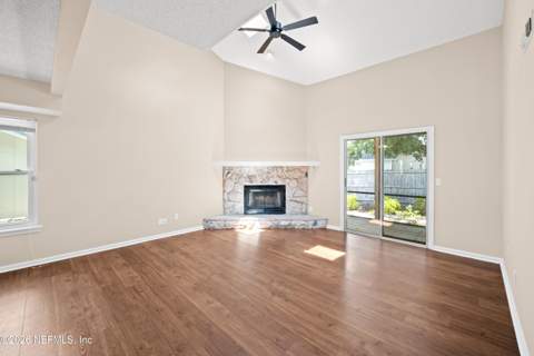 8065 Le Havre Drive, Jacksonville FL - photo 16 of 51