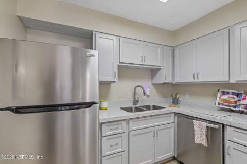 1071 Edgewood Avenue #105, Jacksonville FL - photo 13 of 35