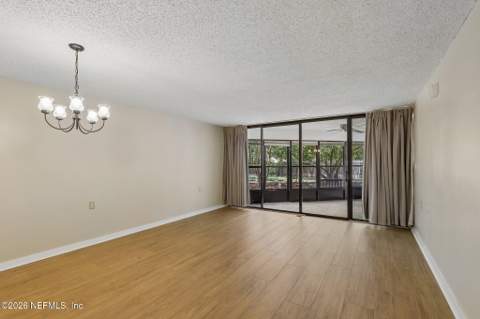 1071 Edgewood Avenue #105, Jacksonville FL - photo 8 of 35