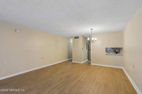 1071 Edgewood Avenue #105, Jacksonville FL - photo 9 of 35