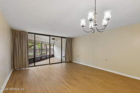 1071 Edgewood Avenue #105, Jacksonville FL - photo 11 of 35