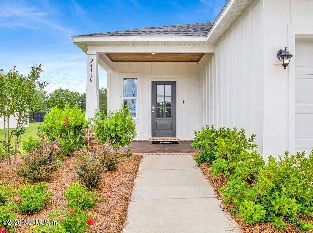 3 bedroom Single Family Residence at 1051 Welda Lane, Not Validd, Jacksonville — photo 3