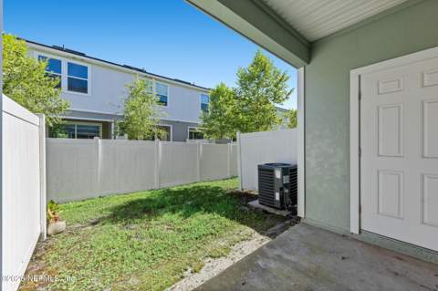 8337 Asteroid Street, Jacksonville FL - photo 12 of 28