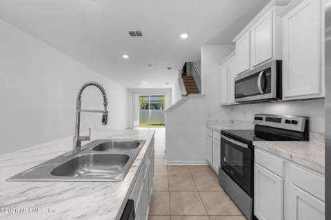 8337 Asteroid Street, Jacksonville FL - photo 11 of 28