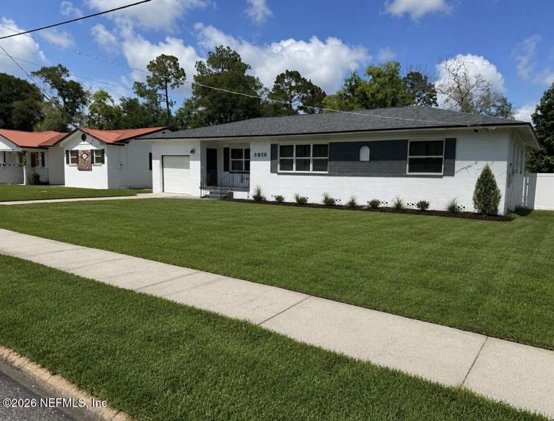 4 bedroom Single Family Residence at 3915 Anvers Boulevard, Cedar Hills Estates, Jacksonville — photo 2