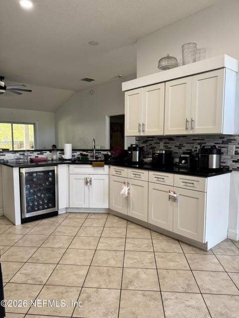 11908 Canterwood Drive, Jacksonville FL - photo 8 of 28