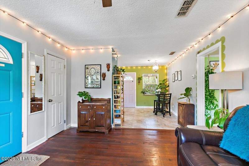3 bedroom Single Family Residence at 3633 Rendale Drive, Cedar Hills, Jacksonville — photo 3