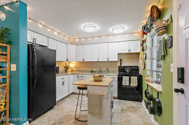 3 bedroom Single Family Residence at 3633 Rendale Drive, Cedar Hills, Jacksonville — photo 5