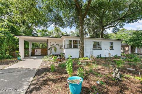 3633 Rendale Drive, Jacksonville FL - photo 18 of 19