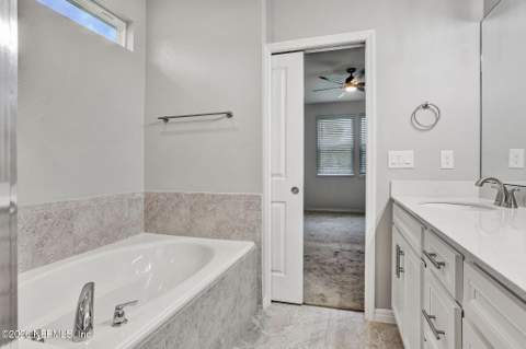 4559 Haystack Court, Jacksonville FL - photo 12 of 44