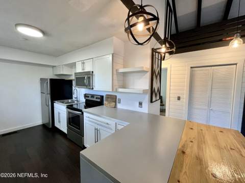 3453 Pemberton Street, Jacksonville FL - photo 10 of 37