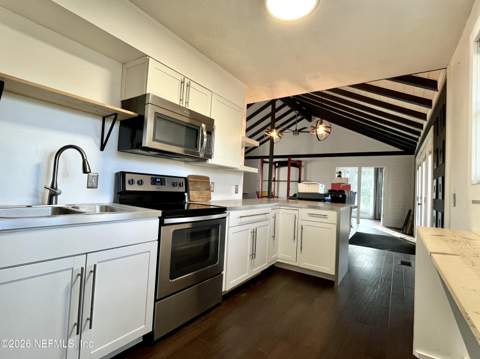3453 Pemberton Street, Jacksonville FL - photo 11 of 37