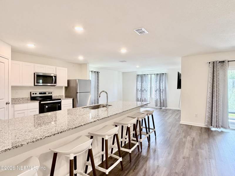 4 bedroom Single Family Residence at 10310 Greystone Drive, Greystone, Glen St. Mary — photo 5