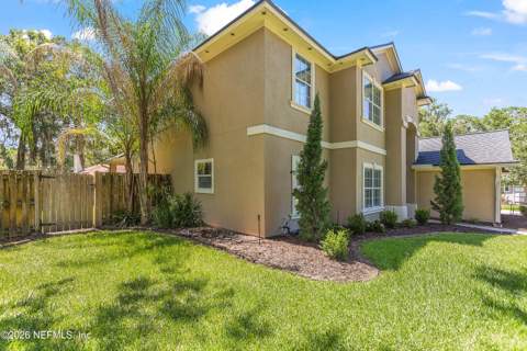 12008 Rising Oaks Drive, Jacksonville FL - photo 6 of 47