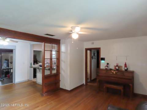 2295 Lake Drive, Jacksonville FL - photo 6 of 29