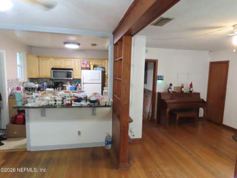 2295 Lake Drive, Jacksonville FL - photo 9 of 29